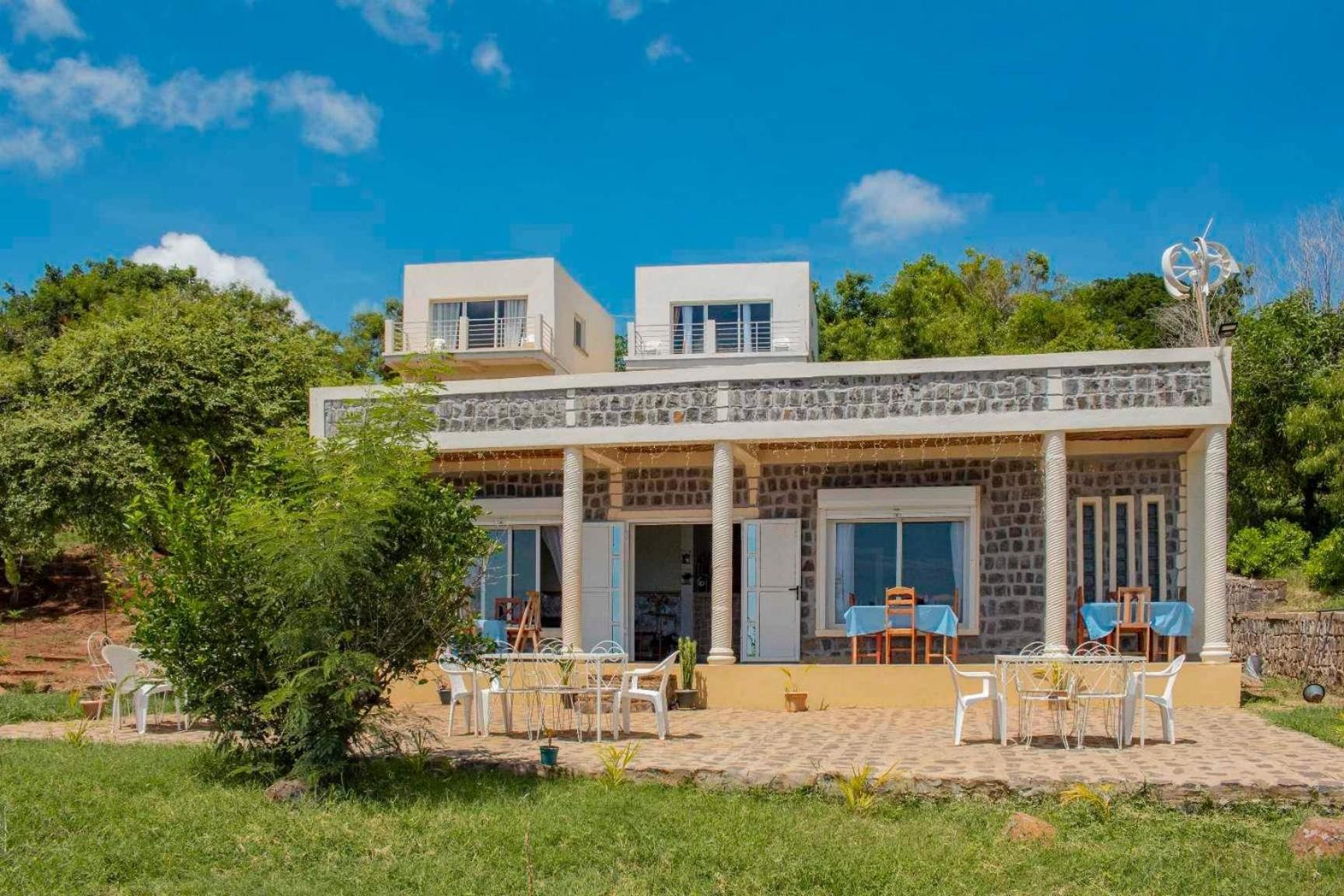 Hotel Riziky Antsiranana Exterior photo